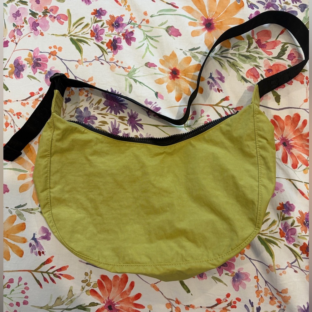Baggu Crescent bag